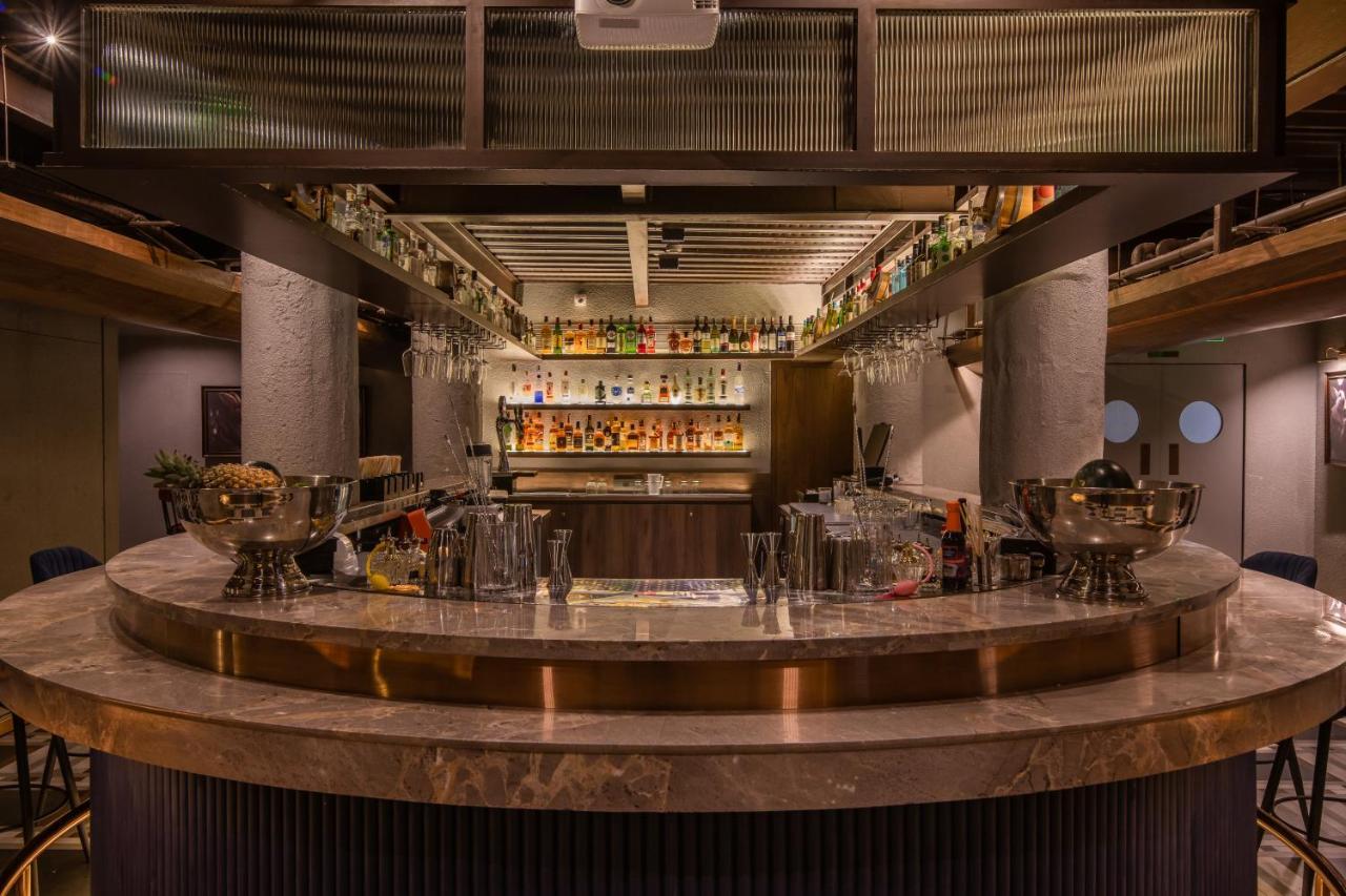 37Th Crescent Hotel Bengaluru Exteriör bild