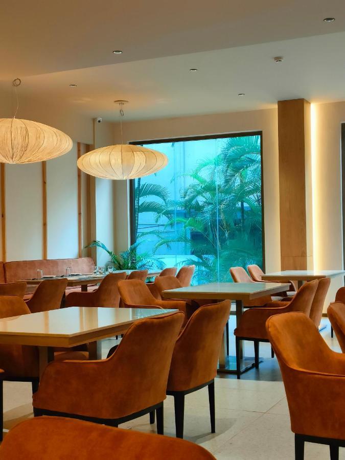 37Th Crescent Hotel Bengaluru Exteriör bild
