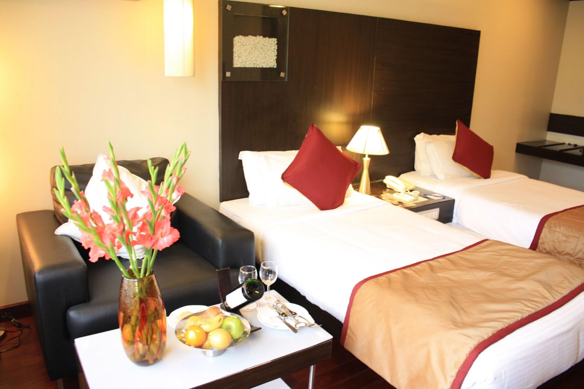 37Th Crescent Hotel Bengaluru Exteriör bild