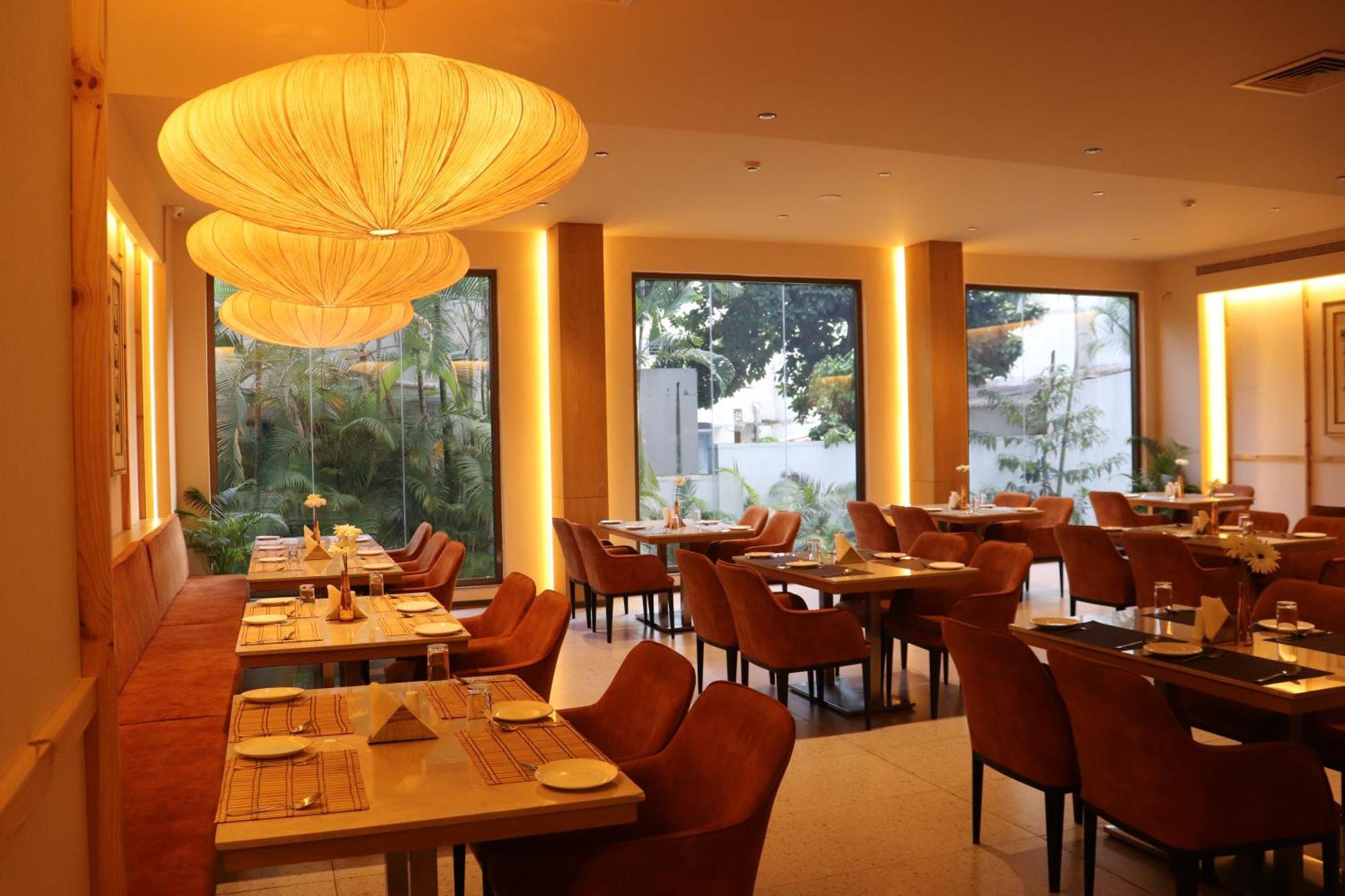 37Th Crescent Hotel Bengaluru Exteriör bild