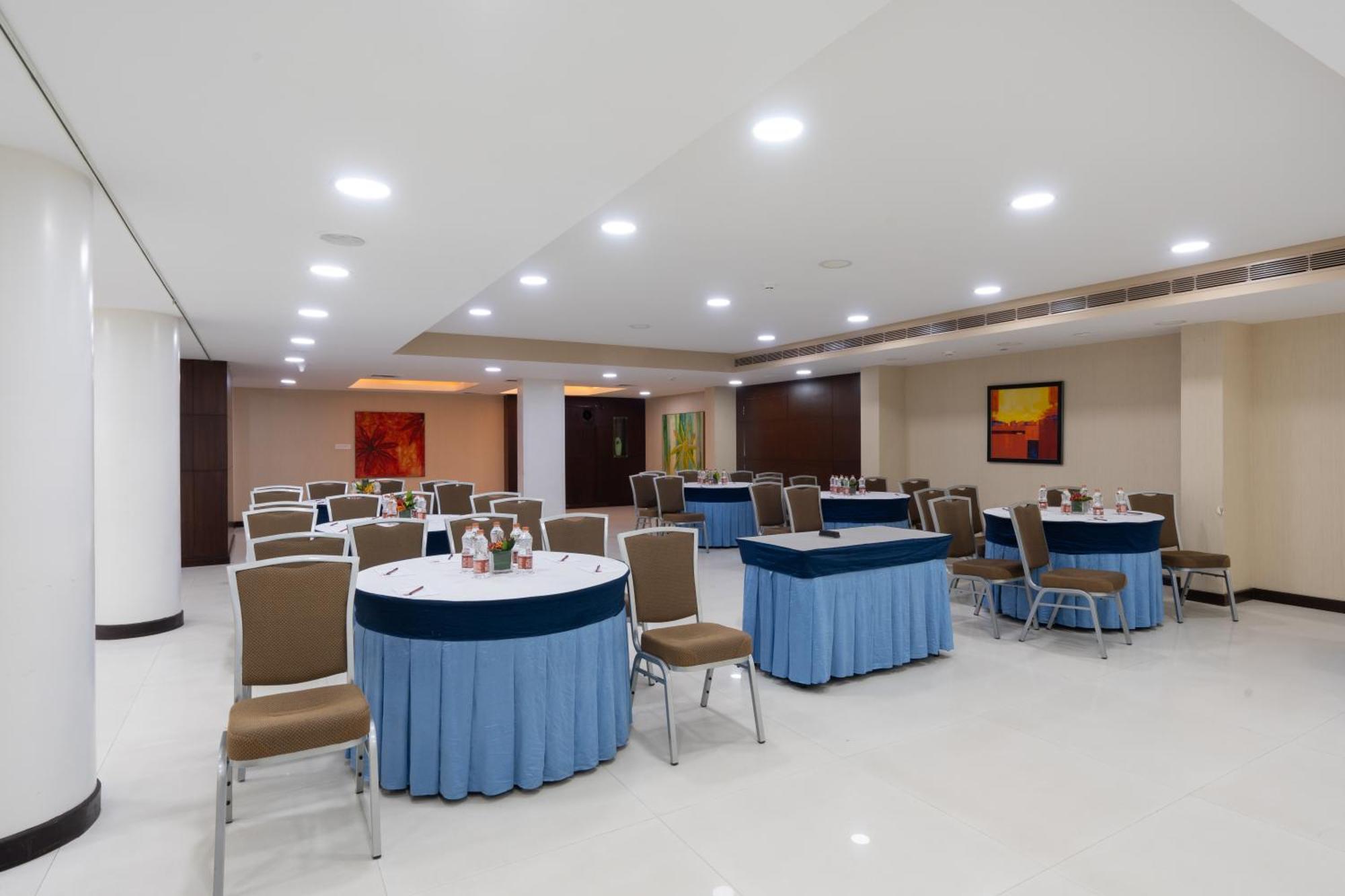 37Th Crescent Hotel Bengaluru Exteriör bild