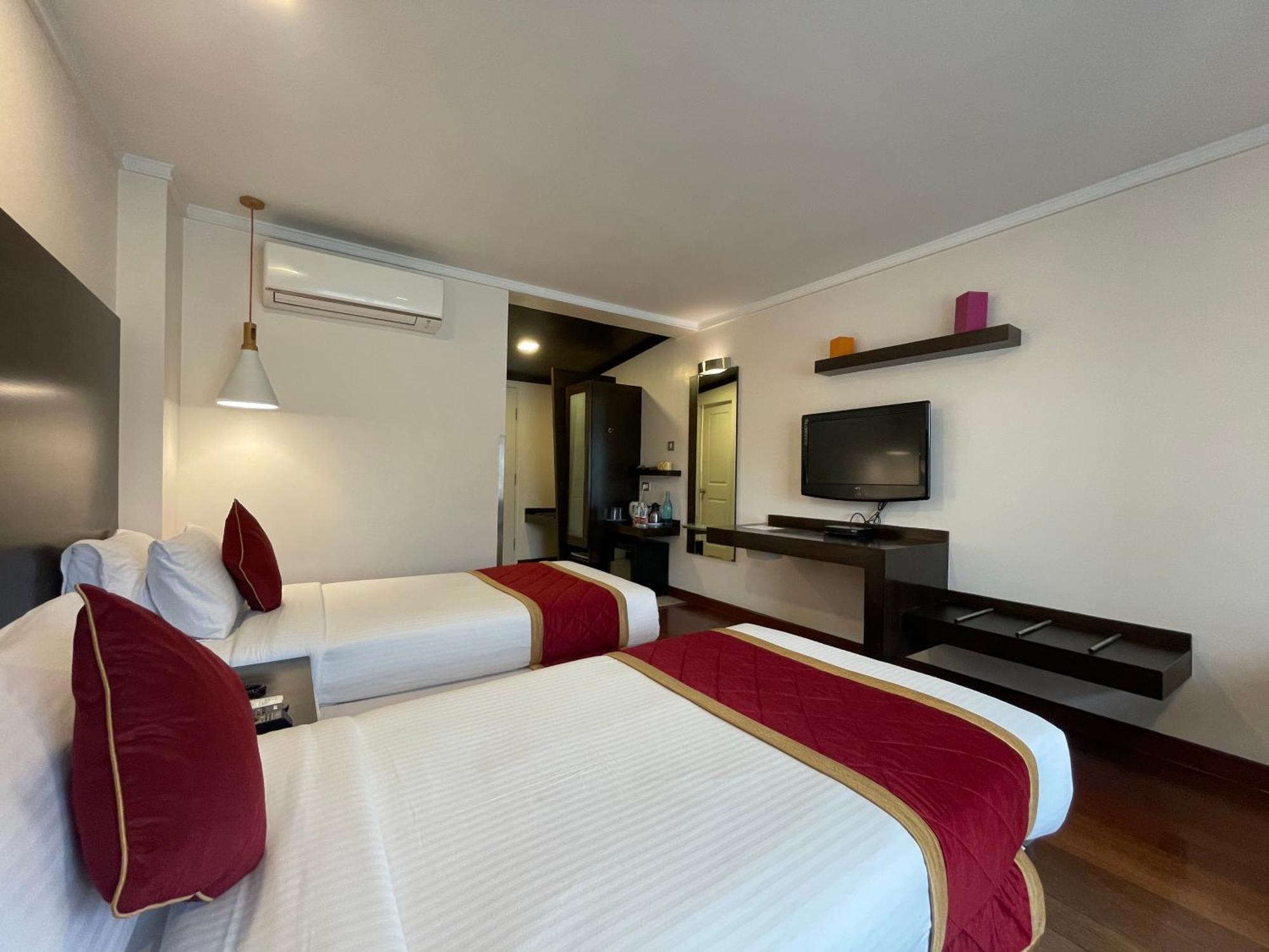 37Th Crescent Hotel Bengaluru Exteriör bild