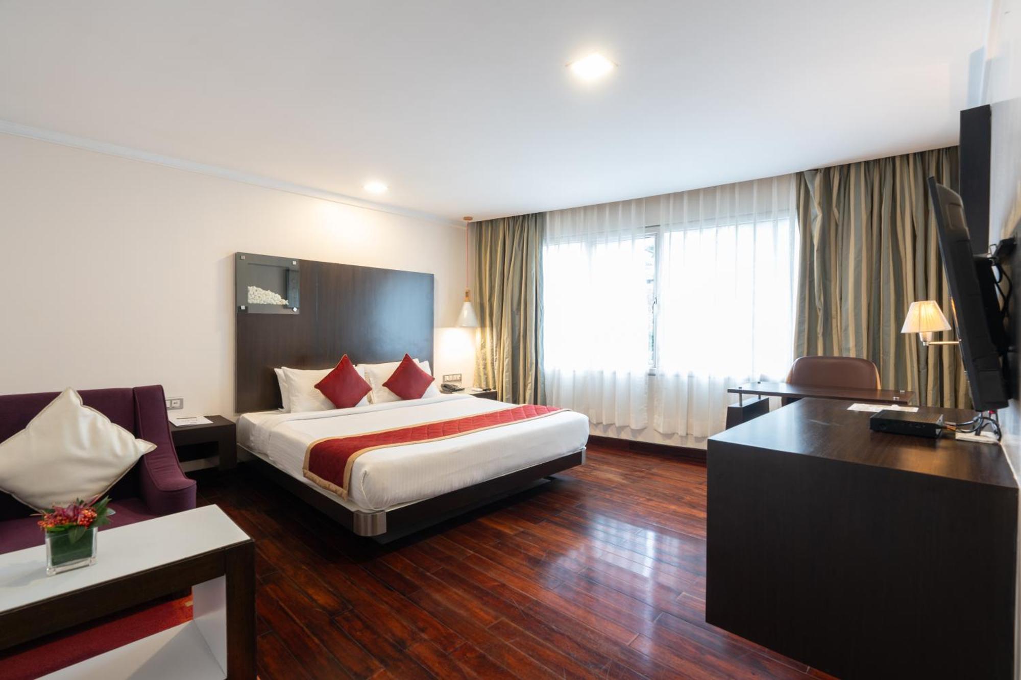 37Th Crescent Hotel Bengaluru Exteriör bild