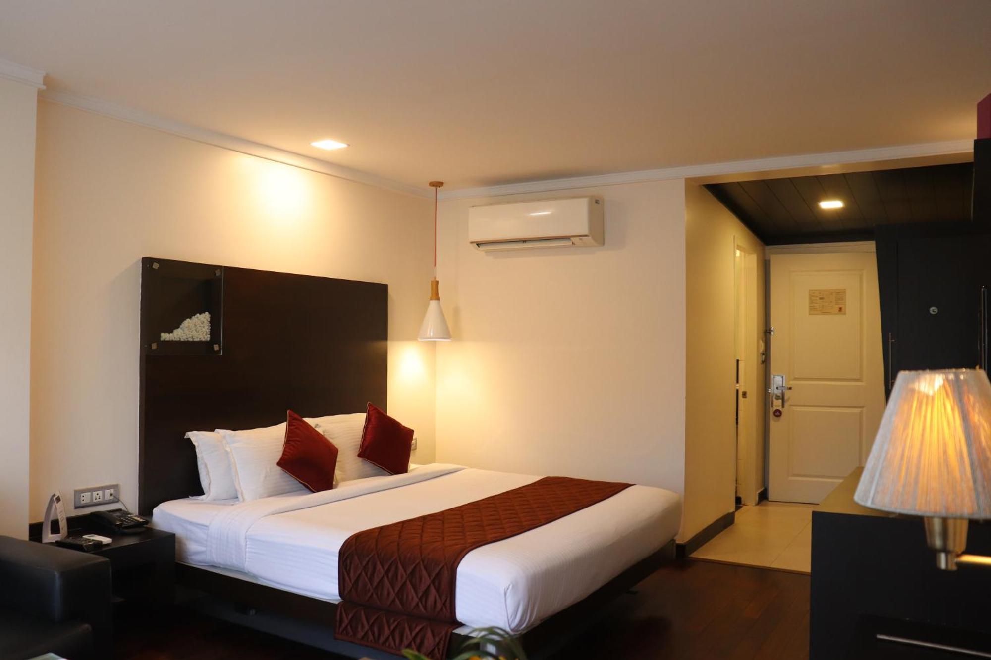 37Th Crescent Hotel Bengaluru Exteriör bild